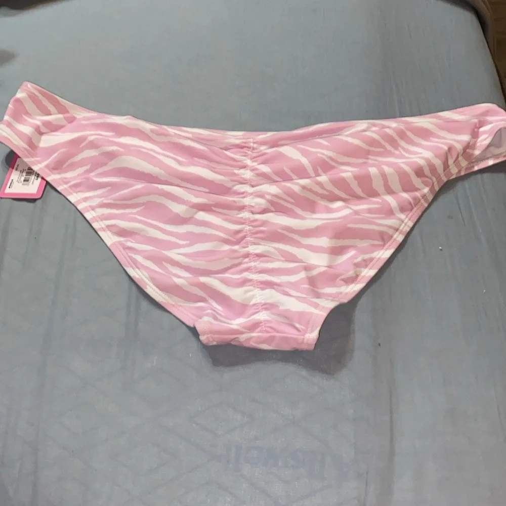 NWT Ninety Nine Degrees Ruched cheeky hipster bikini bottom in XXL (19) - Picture 3 of 3